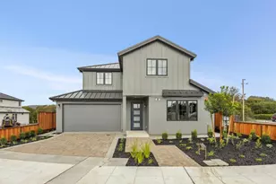 587 Creekside Ct, Half Moon Bay, CA 94019 - Photo 2
