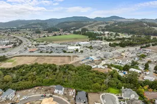 587 Creekside Ct, Half Moon Bay, CA 94019 - Photo 34