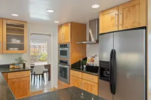 1073 Sargent Dr, Sunnyvale, CA 94087 - Photo 10