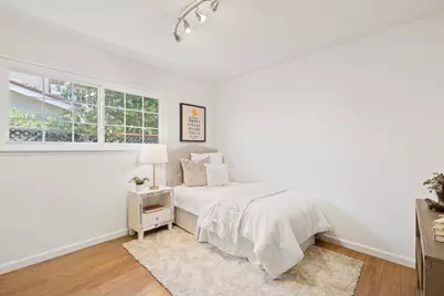 1073 Sargent Dr, Sunnyvale, CA 94087 - Photo 18