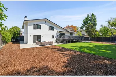 12311 Viewoak Dr, Saratoga, CA 95070 - Photo 30