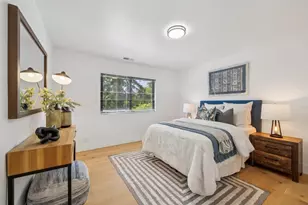 12311 Viewoak Dr, Saratoga, CA 95070 - Photo 20