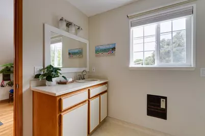 131 Seacliff Dr, Aptos, CA 95003 - Photo 32