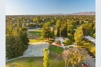 989 Cherry Ln, Santa Clara, CA 95051 - Photo 2