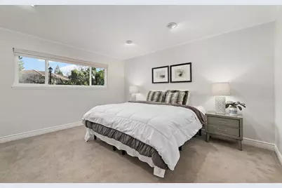 1 Comstock Queen Ct, Mountain View, CA 94043 - Photo 8