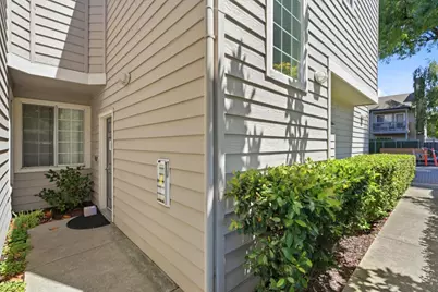 935 Old County Rd 9, Belmont, CA 94002 - Photo 12