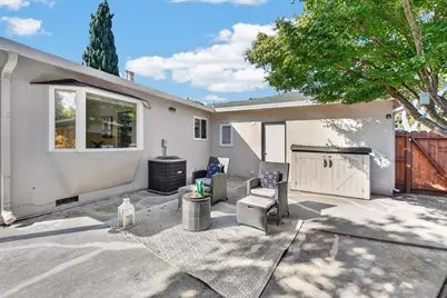 301 Camille Ct, Mountain View, CA 94040 - Photo 32
