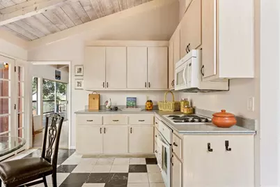 37 Poppy Rd, Carmel Valley, CA 93924 - Photo 14