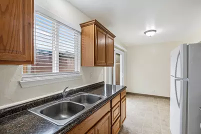 447 Soledad St, Salinas, CA 93901 - Photo 8