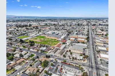 20 S Hebbron Ave, Salinas, CA 93905 - Photo 16