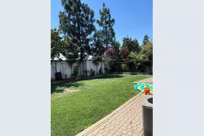 2560 Glenview Dr, Hollister, CA 95023 - Photo 10