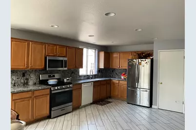 2560 Glenview Dr, Hollister, CA 95023 - Photo 4