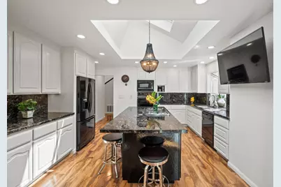 904 Lakeview Way, Redwood City, CA 94062 - Photo 12