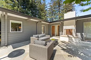 705 Evergreen St, Menlo Park, CA 94025 - Photo 40