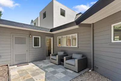 705 Evergreen St, Menlo Park, CA 94025 - Photo 44
