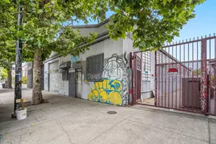 5526 San Pablo Ave, Oakland, CA 94608 - Photo 1