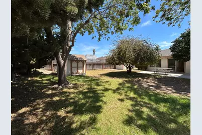633 Saint George Dr, Salinas, CA 93905 - Photo 28