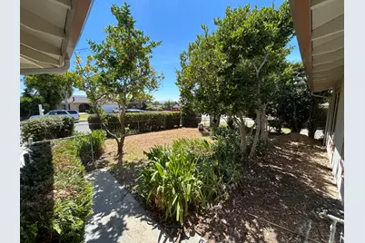 633 Saint George Dr, Salinas, CA 93905 - Photo 4