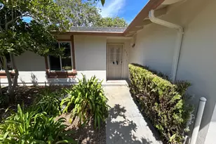633 St George Dr, Salinas, CA 93905 - Photo 2