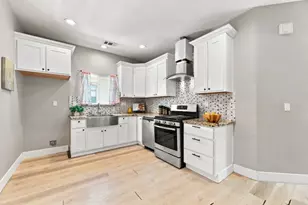 945 Cinnabar St, San Jose, CA 95126 - Photo 10