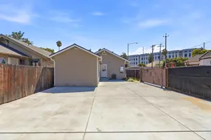945 Cinnabar St, San Jose, CA 95126 - Photo 34