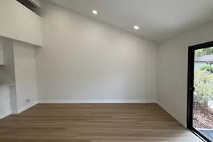 65 Grandview St B, Santa Cruz, CA 95060 - Photo 4