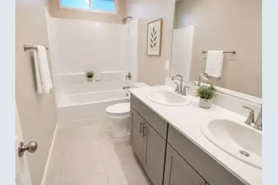2041 Rosewood Dr, Hollister, CA 95023 - Photo 8