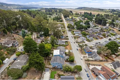 909 Etheldore St, Moss Beach, CA 94038 - Photo 2