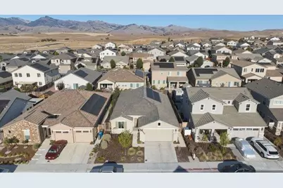 1307 Sunridge Dr, Hollister, CA 95023 - Photo 42
