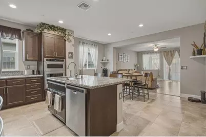 1307 Sunridge Dr, Hollister, CA 95023 - Photo 10