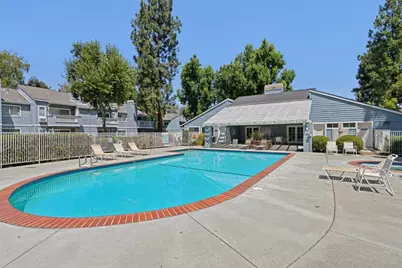 1575 Four Oaks Cir, San Jose, CA 95131 - Photo 44