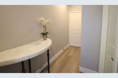 641 Savi Dr 104, Corona, CA 92878 - Photo 36