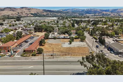 25 Peebles Ave, Morgan Hill, CA 95037 - Photo 2