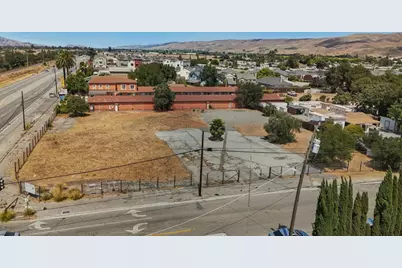25 Peebles Ave, Morgan Hill, CA 95037 - Photo 18