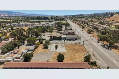25 Peebles Ave, Morgan Hill, CA 95037 - Photo 4