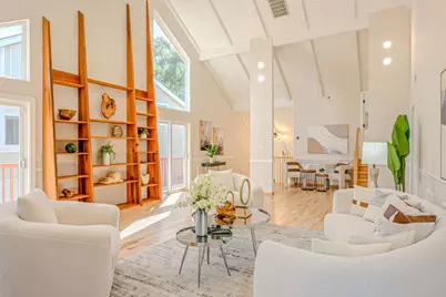 10112 Adelheid, Cupertino, CA 95014 - Photo 12