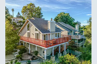 10112 Adelheid, Cupertino, CA 95014 - Photo 72