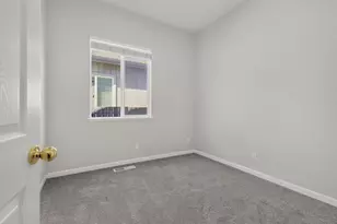 8039 Leno Dr, Windsor, CA 95492 - Photo 28