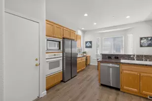 8039 Leno Dr, Windsor, CA 95492 - Photo 18