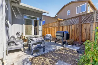 8039 Leno Dr, Windsor, CA 95492 - Photo 10