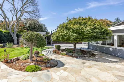 1410 Floyd Ave, Sunnyvale, CA 94087 - Photo 24