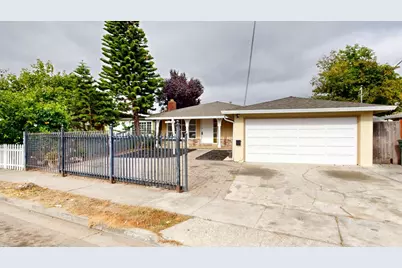 2543 Hazelwood Way, East Palo Alto, CA 94303 - Photo 2