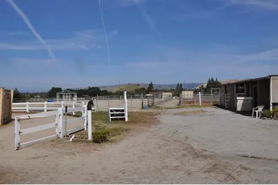 300 McMahon Rd, Hollister, CA 95023 - Photo 28