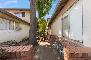 1040 W Iowa Ave, Sunnyvale, CA 94086 - Photo 18