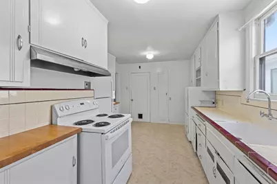 933 Larkspur Dr, Burlingame, CA 94010 - Photo 16