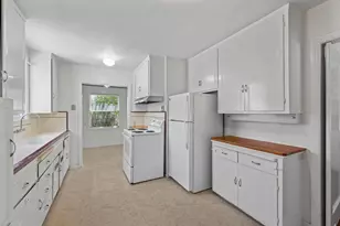 933 Larkspur Dr, Burlingame, CA 94010 - Photo 14