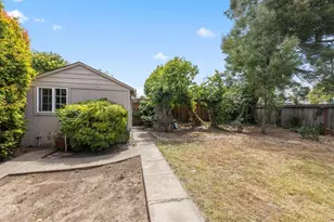 933 Larkspur Dr, Burlingame, CA 94010 - Photo 28