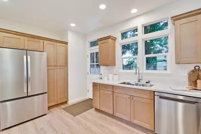 274 Skyview Ct, Mountain View, CA 94043 - Photo 18