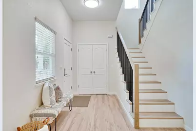 274 Skyview Ct, Mountain View, CA 94043 - Photo 4