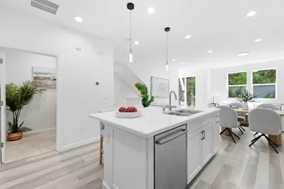 351 Charles Morris Ter, Sunnyvale, CA 94085 - Photo 12